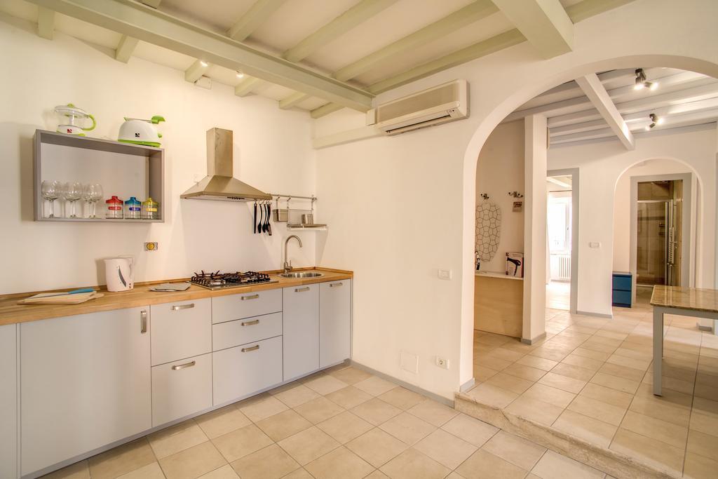 Three Bedroom Apartment Campo Dei Fiori โรม ภายนอก รูปภาพ